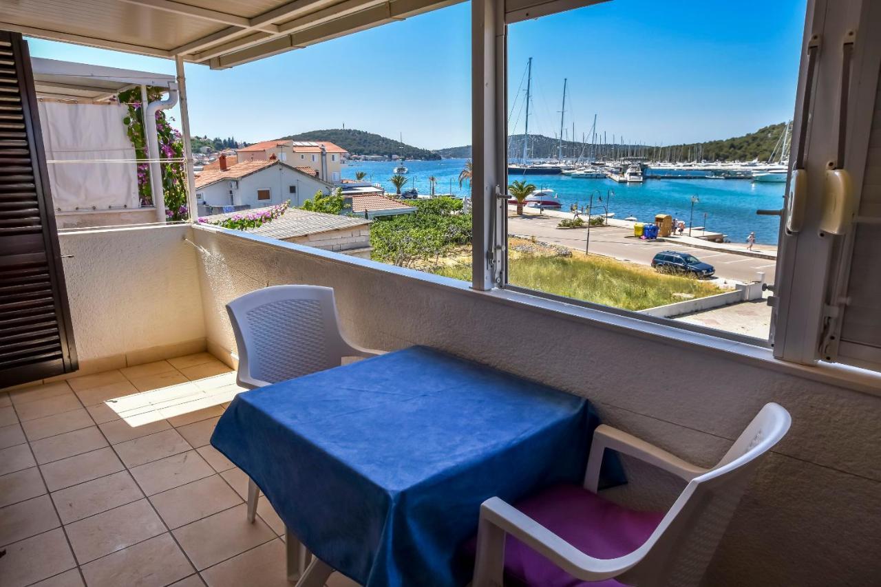 Apartments Sime Rogoznica  Eksteriør bilde