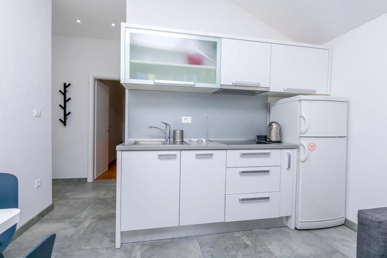 Apartments Sime Rogoznica  Eksteriør bilde